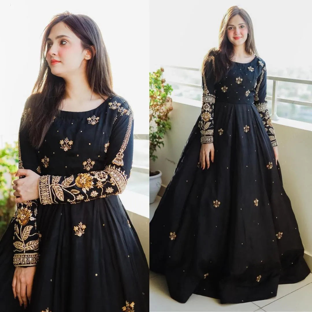 2 Pcs Women's Stitched Chiffon Sequins Embroidered Maxi Suit